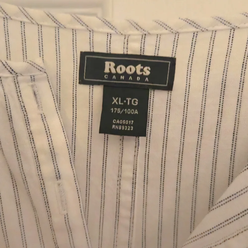 Roots Canada Womens Top. XL. - Picture 3 of 7